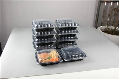 Ta ut matbehållare av plast
