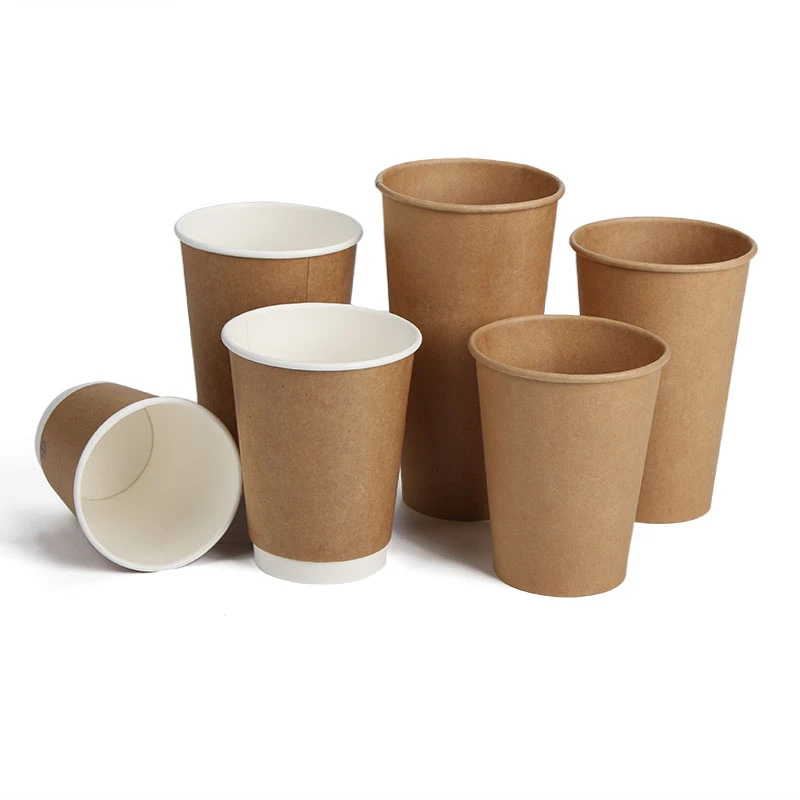 Varma kaffekoppar med lock